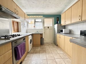 Kitchen - click for photo gallery